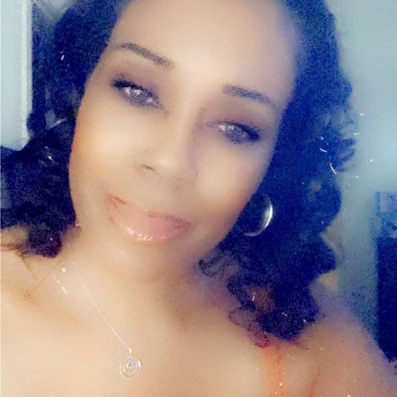 Meet your Posher, Joann - Picture 1 of 1